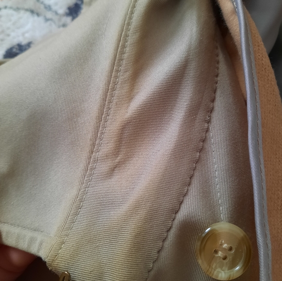 Vintage Burberry trench coat - Picture 15 of 15